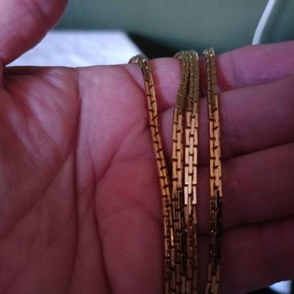 VINTAGE 60" GOLDTONE GREEK KEY NECKLACE W/CLASP - Picture 2 of 4